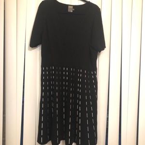 Black and White V-Neck Sweater Dress